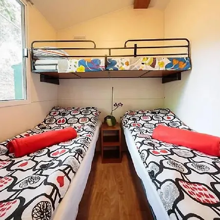 Resort Standard Mobile Home 1 *